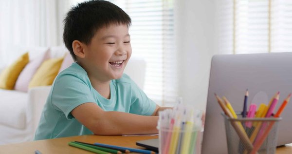 Come costruire una piattaforma di e-learning accessibile per persone con diverse abilità?